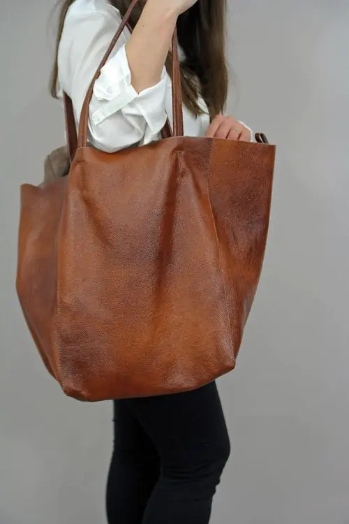 Chic Leather Tote Handbags