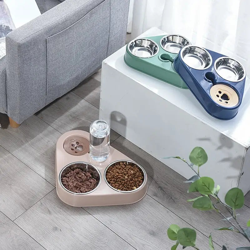 Triple-Feed Pet Station