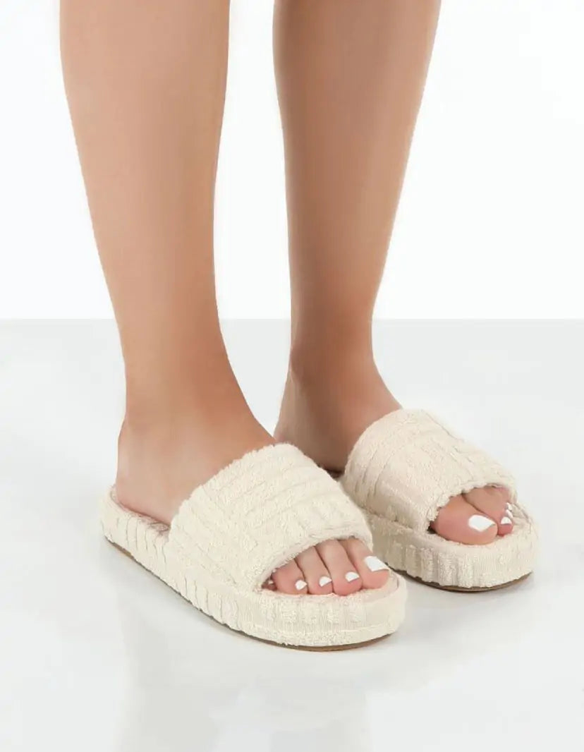 Ladies' Plush Slip-On Slippers