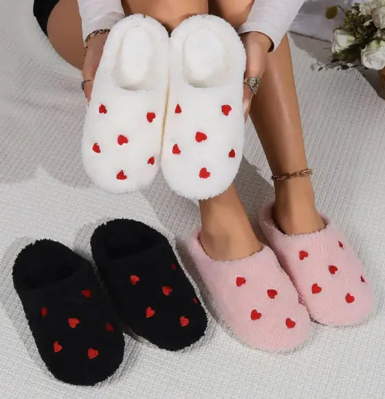 Cushy Heart Top Fluffy Slippers