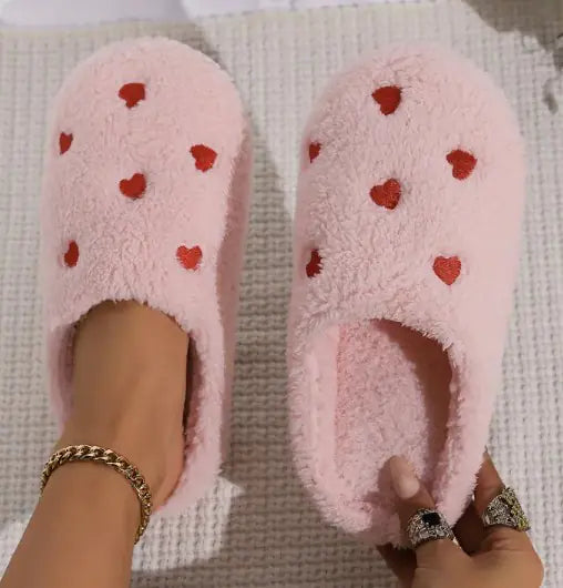 Cushy Heart Top Fluffy Slippers